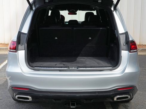 Used 2021 Mercedes-Benz GLS 580 4MATIC image 10