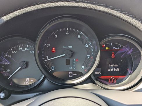 Certified 2025 Porsche Macan image 17