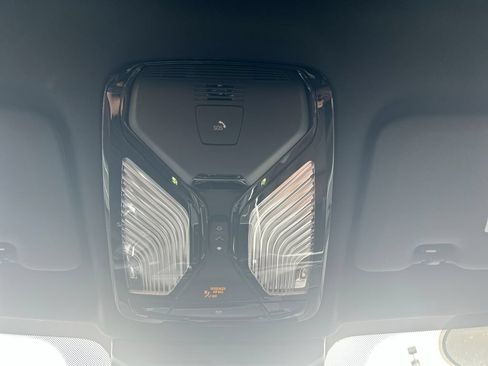 Used 2025 BMW X5 xDrive40i AWD/4WD image 40