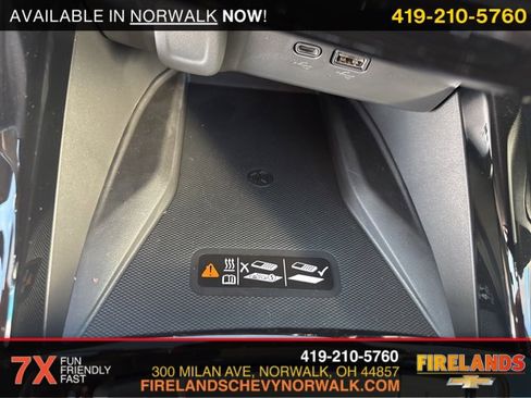 New 2025 Chevrolet Trax LT w/ Sunroof Package image 24