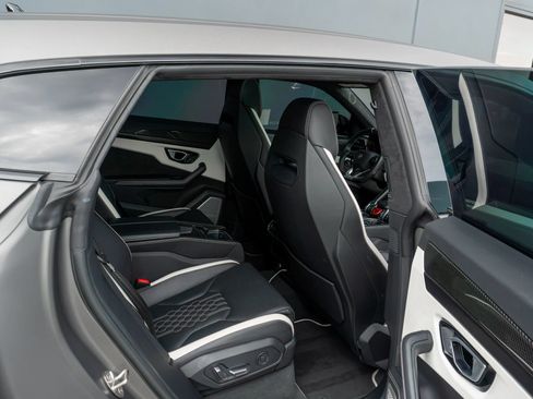Used 2023 Lamborghini Urus S AWD/4WD image 56