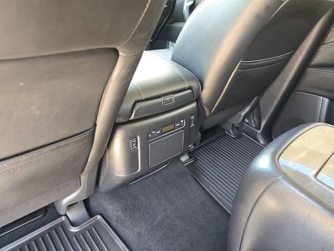 Used 2023 Nissan Armada Platinum w/ Captain's Chairs Package RWD image 26