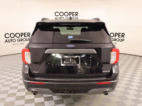 Used 2022 Ford Explorer XLT w/ Equipment Group 202A AWD/4WD image 23