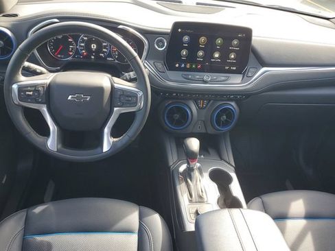 Certified 2024 Chevrolet Blazer RS w/ Enhanced Convenience Package AWD/4WD image 13