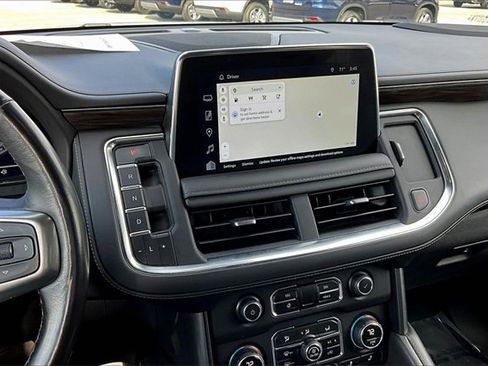 Used 2023 Chevrolet Tahoe Z71 w/ Luxury Package image 9