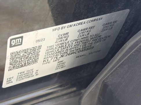 Used 2024 Chevrolet Trax RS w/ Sunroof Package FWD image 31