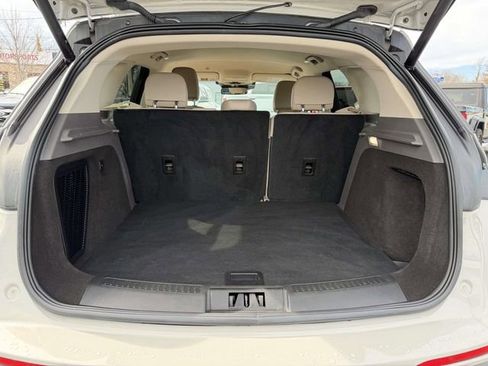 Certified 2023 Lincoln Corsair Reserve image 9