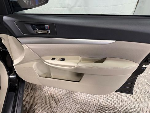 Used 2014 Subaru Outback 2.5i Premium image 14