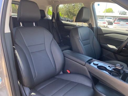 New 2026 Nissan Rogue SV AWD/4WD image 9