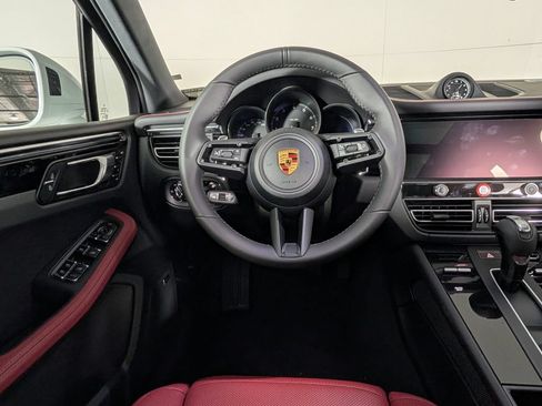 New 2026 Porsche Macan AWD/4WD image 22