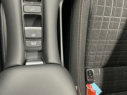 New 2026 Honda HR-V Sport image 28