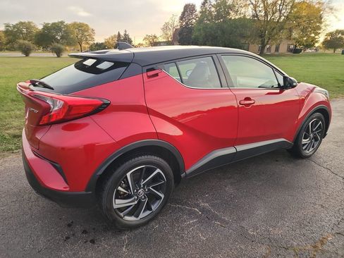 Used 2020 Toyota C-HR Limited image 5