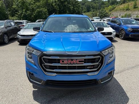Used 2024 GMC Terrain AT4 w/ Infotainment Package II AWD/4WD image 8