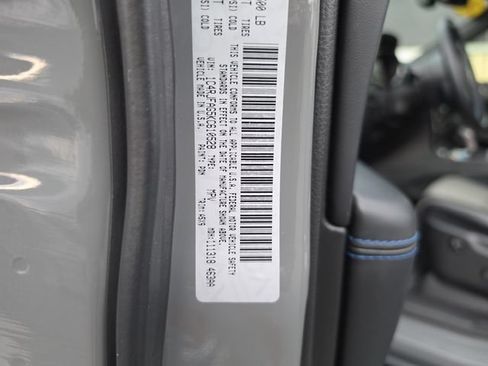 Used 2019 Jeep Grand Cherokee Laredo AWD/4WD image 49