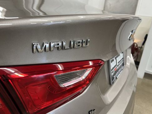 Used 2024 Chevrolet Malibu LT image 32