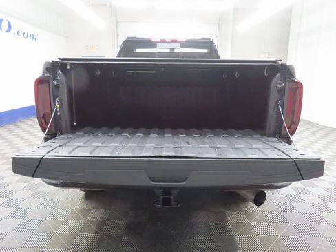 Used 2021 GMC Sierra 2500 Denali w/ Denali Black Diamond Edition image 44