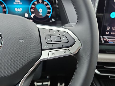 New 2026 Volkswagen Atlas Cross Sport SEL Premium R-Line image 19