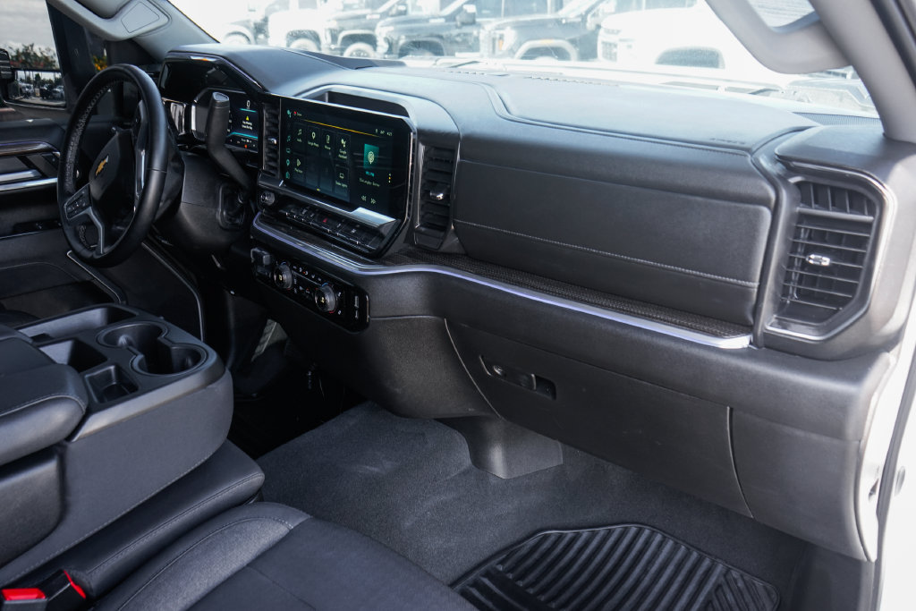 Used 2025 Chevrolet Silverado 3500 LT w/ Convenience Package AWD/4WD image 29