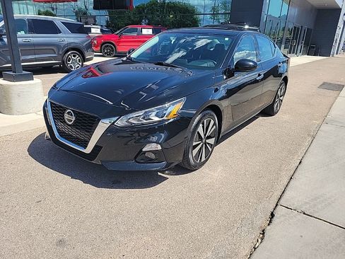 Used 2021 Nissan Altima 2.5 SL AWD/4WD image 3