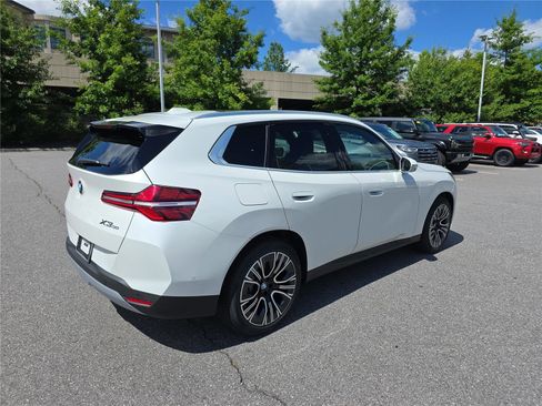 Used 2026 BMW X3 xDrive30i w/ Premium Package AWD/4WD image 3