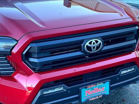 Used 2024 Toyota Tacoma SR5 image 28