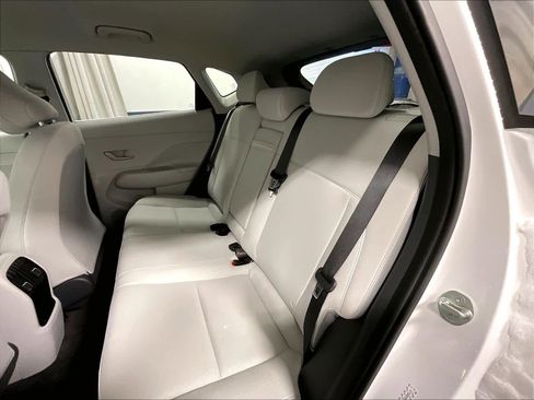 Used 2024 Hyundai Kona SEL image 15