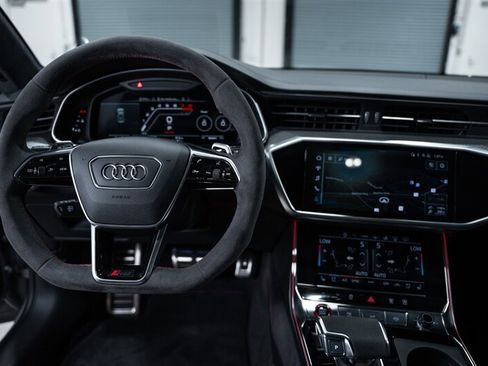 Used 2023 Audi RS 7 Sportback AWD/4WD image 23
