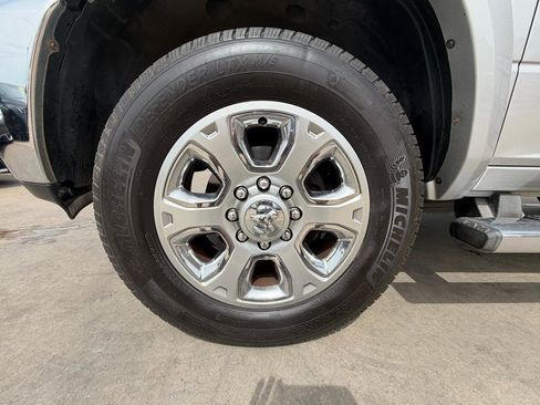 Used 2014 RAM 2500 Limited AWD/4WD image 39