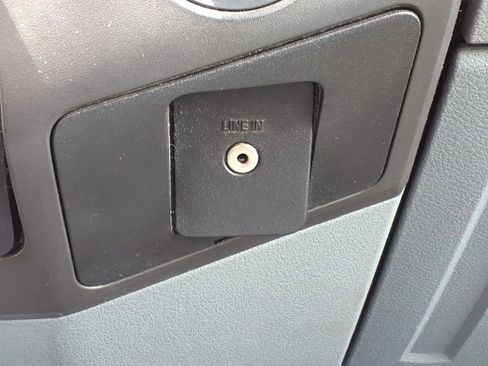 Used 2017 Ford F650 2WD Regular Cab Super Duty image 22