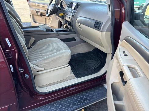 Used 2011 Nissan Armada SV w/ Driver Pkg image 15