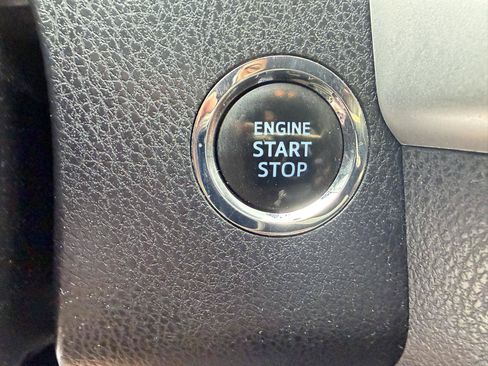 Used 2019 Jeep Wrangler Unlimited Sahara w/ Uconnect 4C Nav & Sound Group AWD/4WD image 66