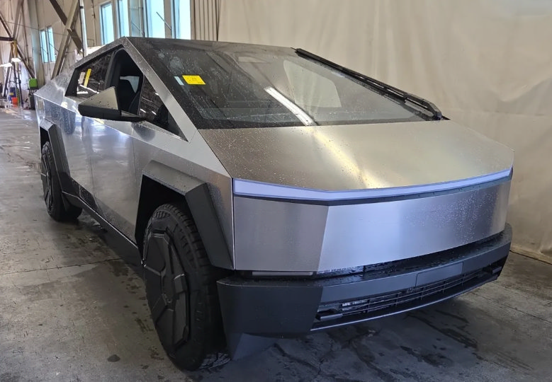 Used 2024 Tesla Cybertruck Cyberbeast AWD/4WD image 1