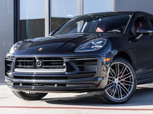 Certified 2026 Porsche Macan S AWD/4WD image 7