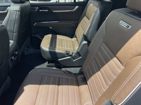 New 2027 GMC Acadia Denali Ultimate AWD/4WD image 24
