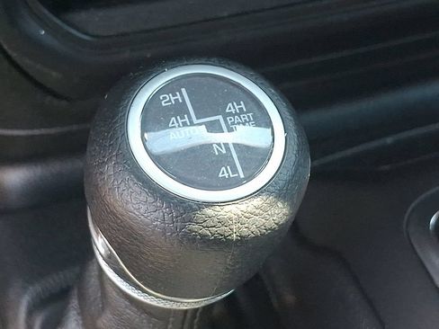 Used 2023 Jeep Wrangler Unlimited AWD/4WD image 24