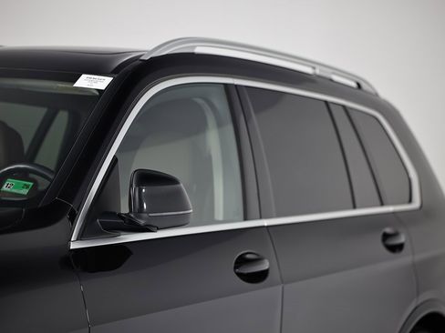 Used 2023 BMW X7 xDrive40i w/ Executive Package image 4