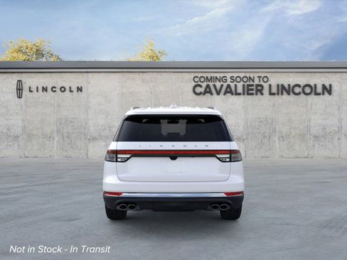 New 2026 Lincoln Aviator Premiere image 5