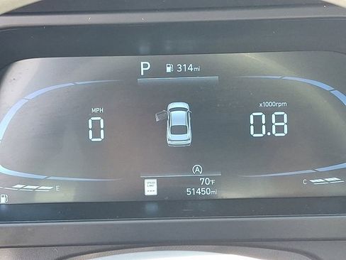 Used 2024 Hyundai Elantra SE image 20