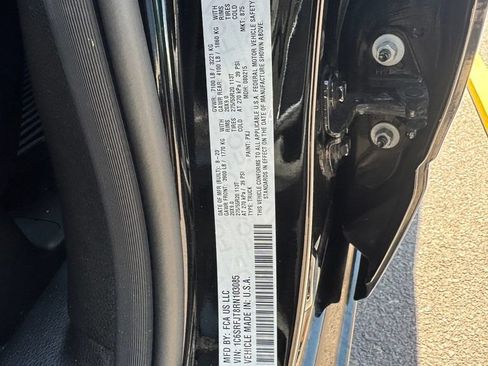 Used 2024 RAM 1500 Laramie AWD/4WD image 31