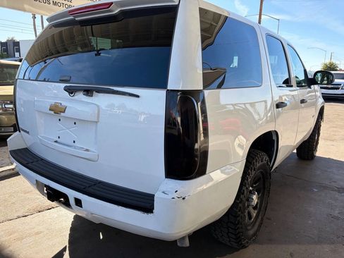 Used 2014 Chevrolet Tahoe 4WD image 3