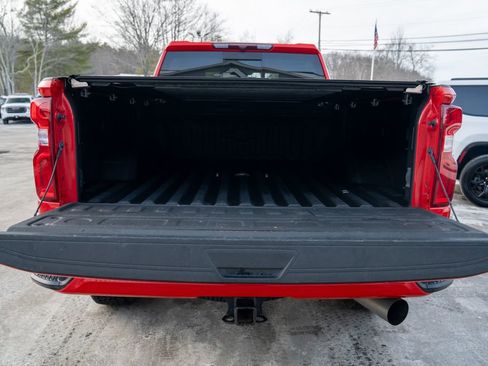 Used 2024 Chevrolet Silverado 2500 LTZ w/ LTZ Plus Package image 7