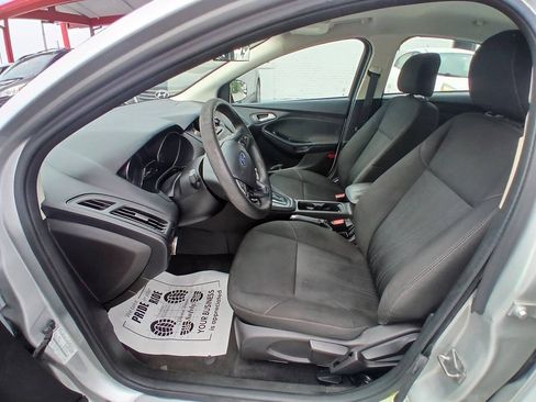 Used 2016 Ford Focus SE FWD image 7