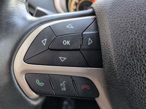 Used 2016 Jeep Cherokee Limited image 26