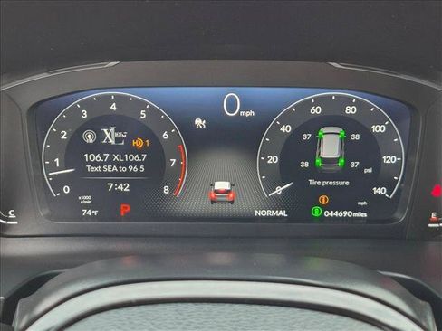 Used 2025 Honda Pilot Black Edition image 11