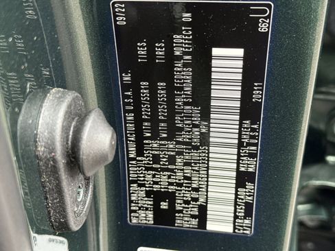 Used 2022 Toyota Corolla Cross XLE w/ Convenience Package image 28