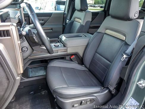 Used 2024 GMC Hummer EV 3X AWD/4WD image 9