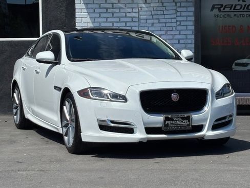Used 2018 Jaguar XJ R-Sport image 4