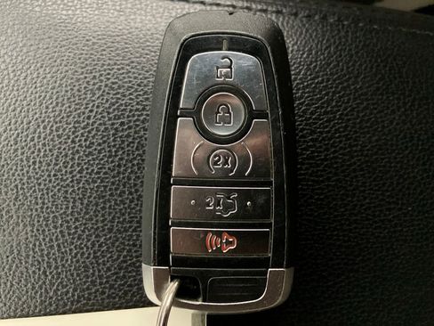 Certified 2018 Ford Explorer Limited w/ Equipment Group 301A image 34