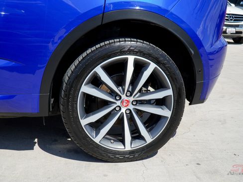 Used 2018 Jaguar E-PACE R-Dynamic HSE image 10