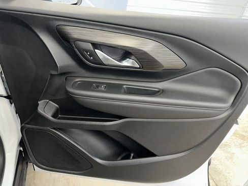 Used 2022 GMC Terrain SLE w/ Driver Convenience Package image 31